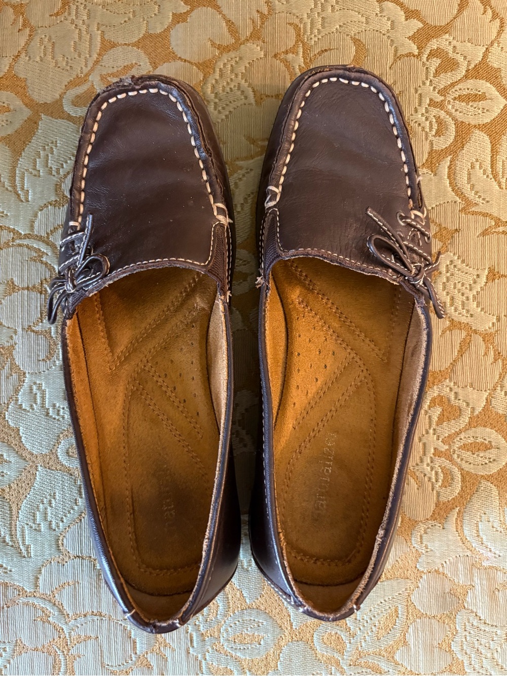 Naturalizer Dark Brown Leather Loafers with bow detail